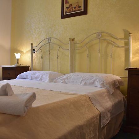 Il Ciclamino Bed And Breakfast Ascoli Piceno Eksteriør bilde